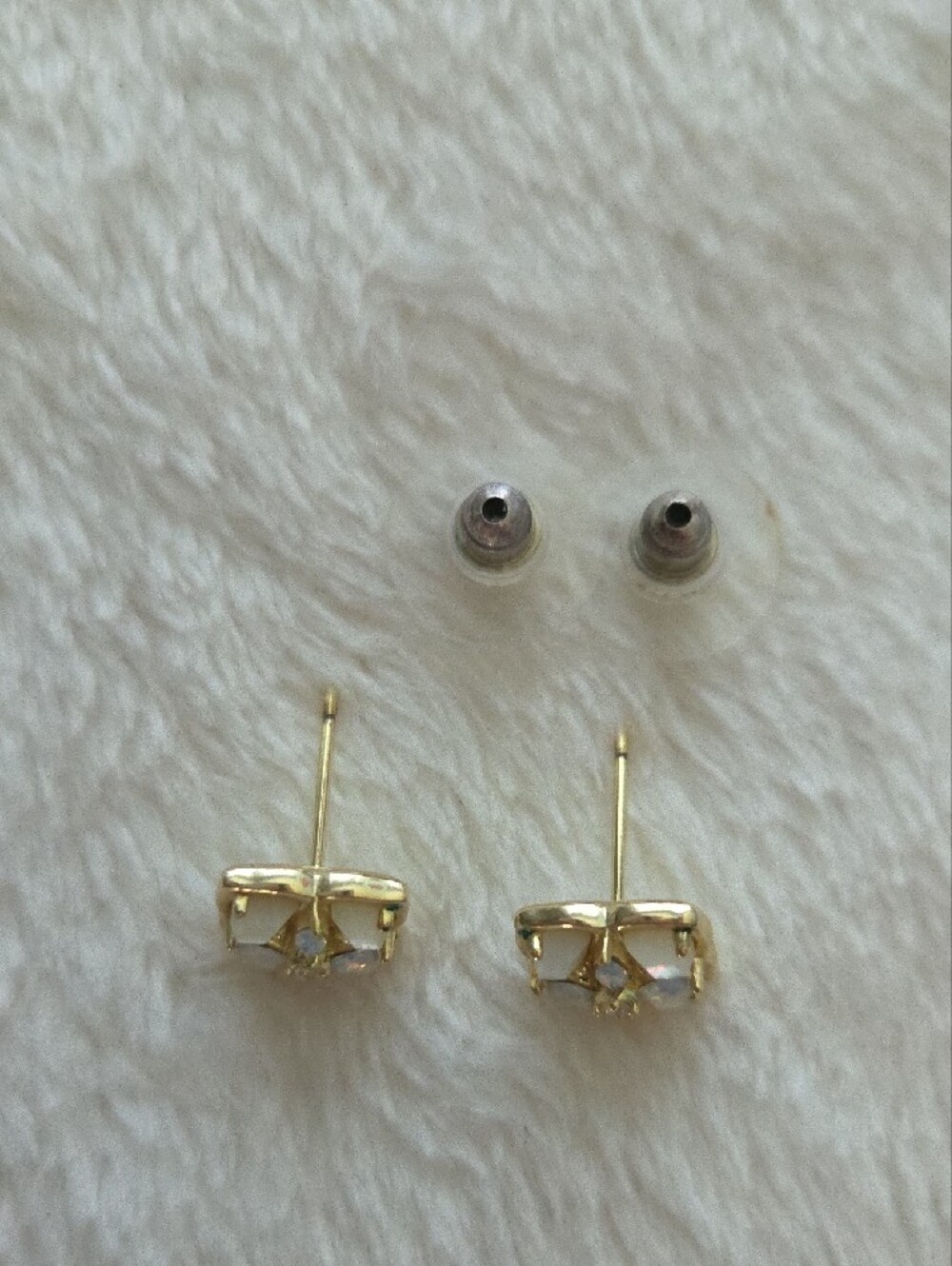 Kendra Scott Dira Stone Gold Stud Earrings, Mother of Pearl Ivory Mix Opal - Picture 8 of 8